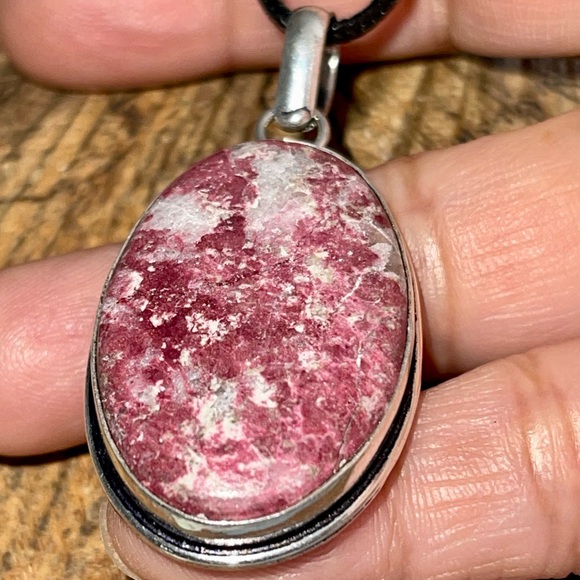Beautiful Bright Pink Thulite Pendant 2” - Picture 6 of 12